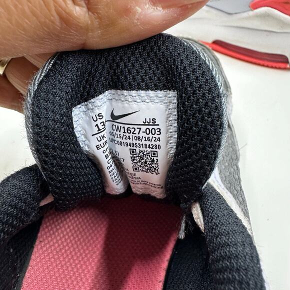 Nike Air Max Bolt Sneakers White Pink Grey โ Kids Size 13 โ Running, Play - Picture 5 of 8